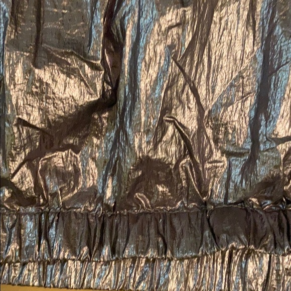 Forever 21 silver metallic anorak 90s vibes! 😝 - Picture 5 of 7